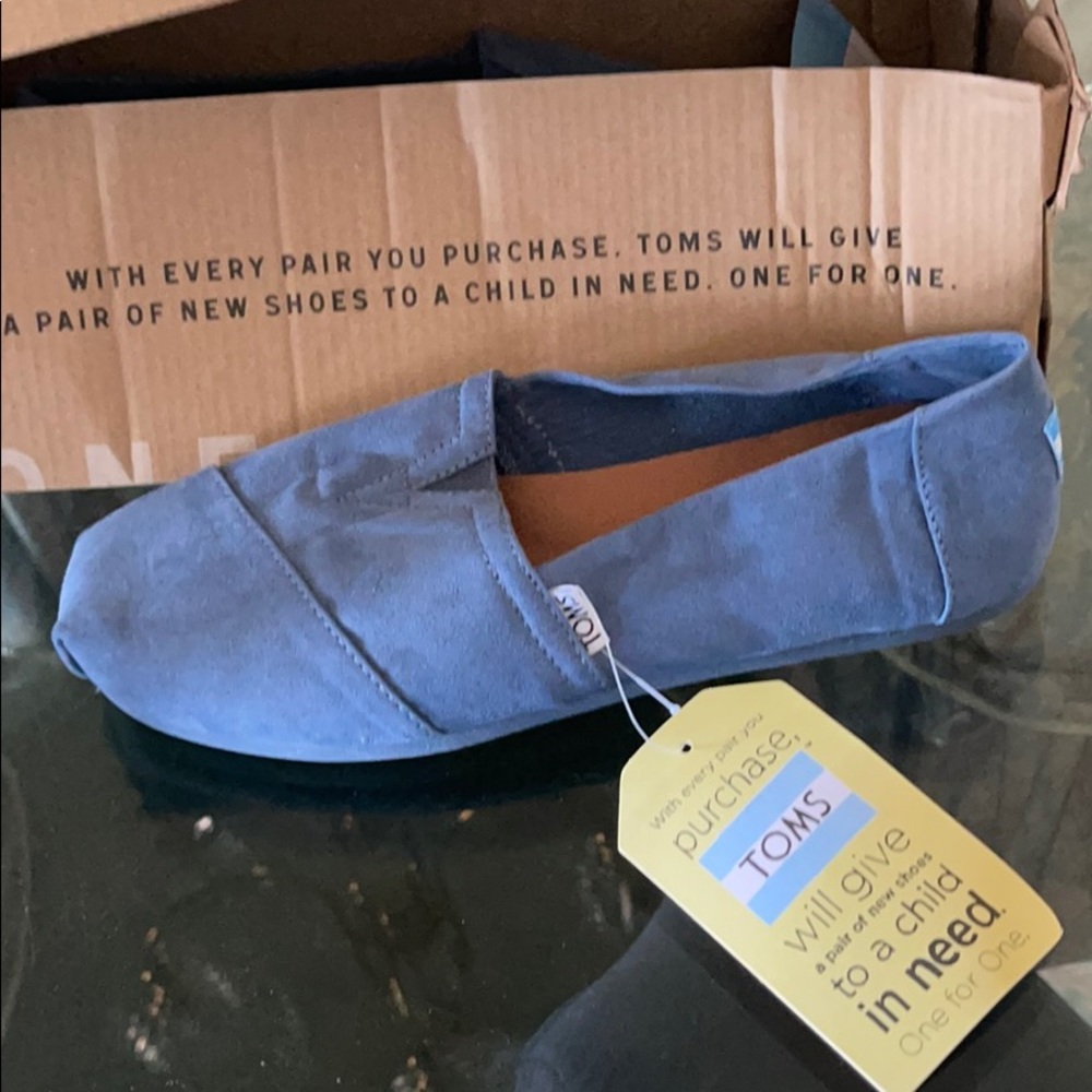 Toms